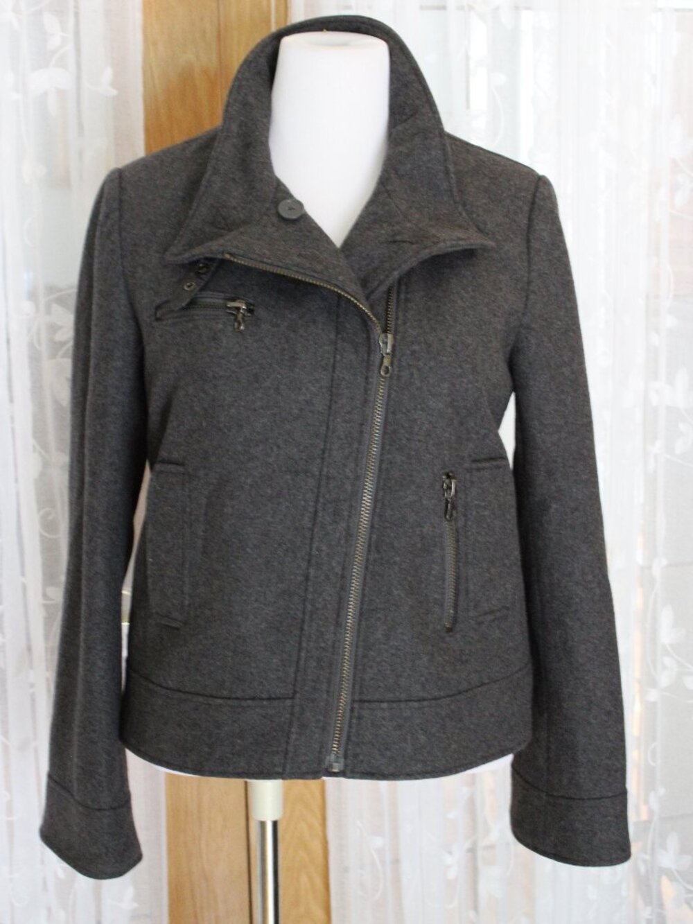 Izod Women Jacket Sz L Gray Wool Blend Lined Zip Up Pockets Zip Pockets